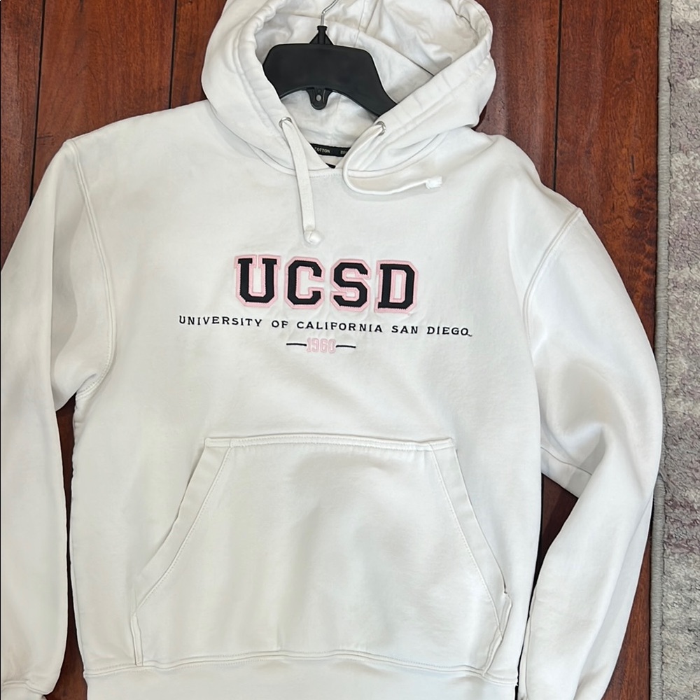 UCSD White Hoodie unisex